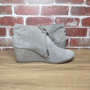 Toms Booties Womens Size 8.5 Heeled Leather Ankle Boots Lace Up